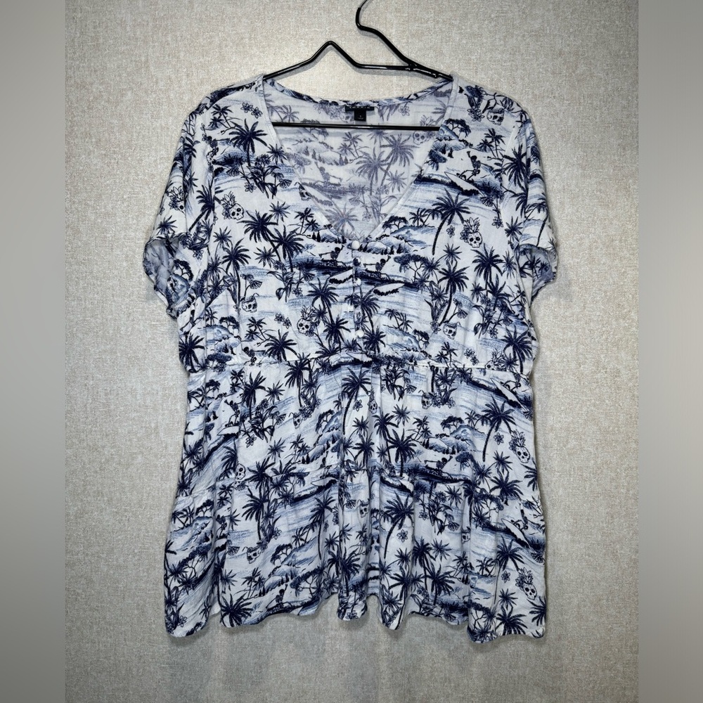 Torrid Blue & White Tropical Skull Print Babydoll Tunic Top Cute Goth Size 1/1X